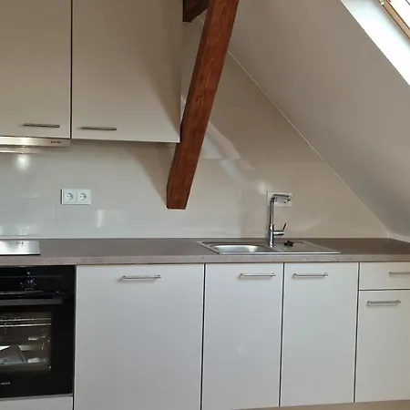 Top-floor For Up To 3 Guests *