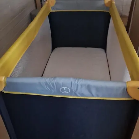 Top-floor For Up To 3 Guests Apartment *