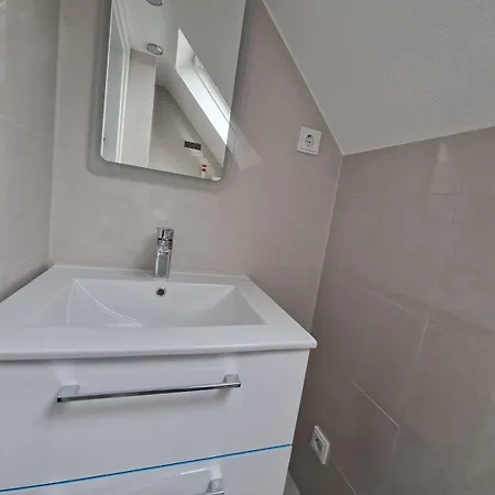 Top-floor For Up To 3 Guests *
