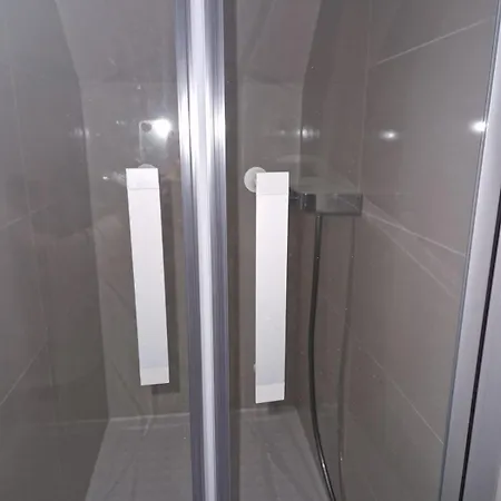 Apartment Top-floor For Up To 3 Guests *